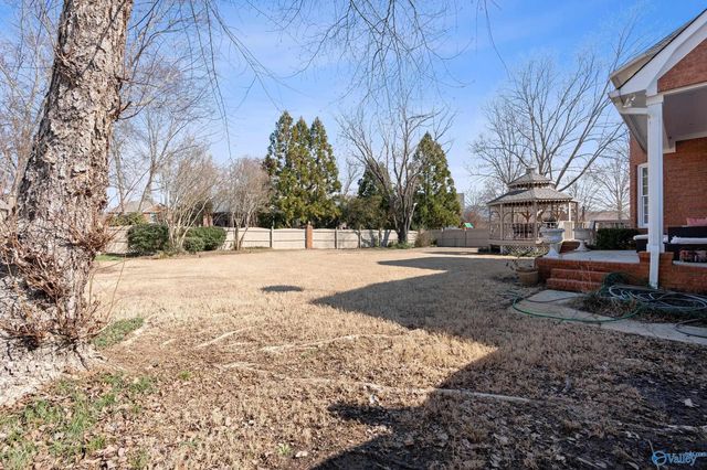 3000 Davenport Drive SE, Owens Cross Roads, AL 35763