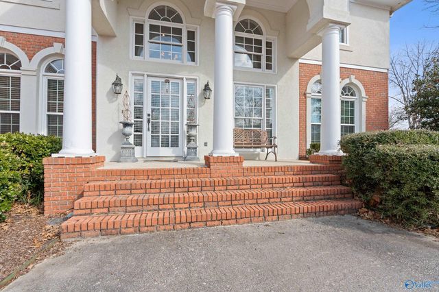 3000 Davenport Drive SE, Owens Cross Roads, AL 35763