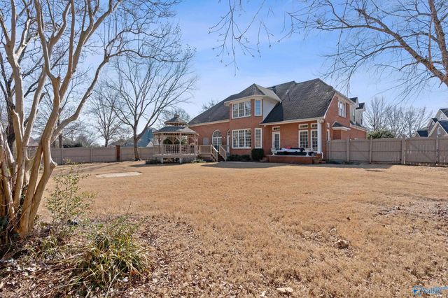 3000 Davenport Drive SE, Owens Cross Roads, AL 35763