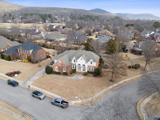 3000 Davenport Drive SE, Owens Cross Roads, AL 35763