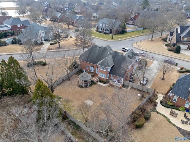 3000 Davenport Drive SE, Owens Cross Roads, AL 35763