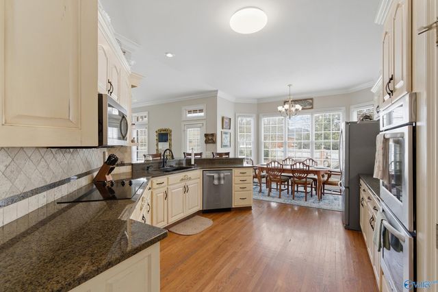 3000 Davenport Drive SE, Owens Cross Roads, AL 35763