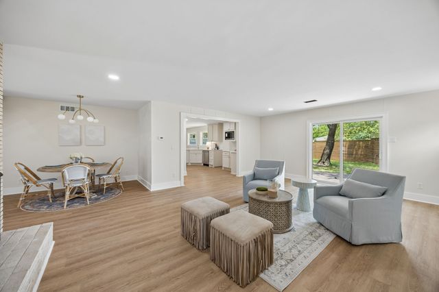 10517 Wyatt Street, Dallas, TX 75218