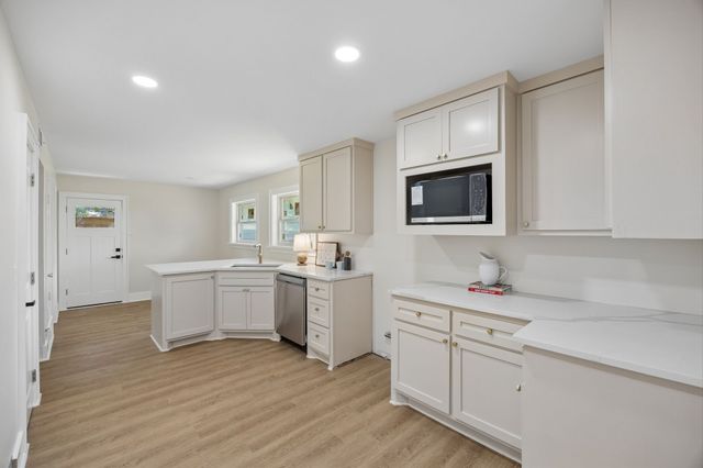 10517 Wyatt Street, Dallas, TX 75218