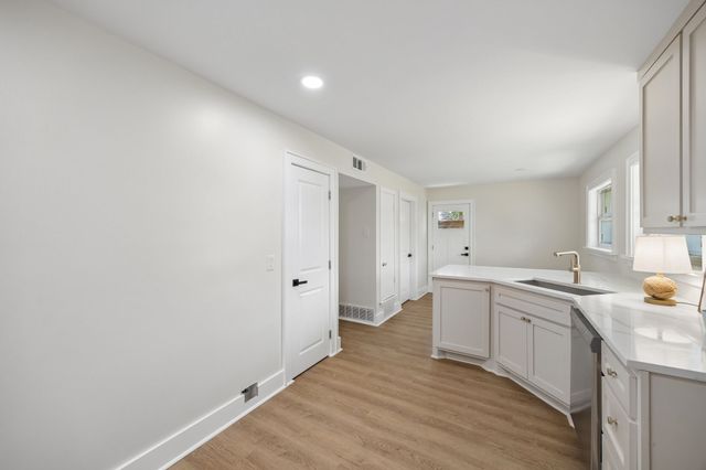 10517 Wyatt Street, Dallas, TX 75218