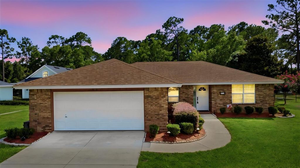 687 WINTERBERRY TRAIL, Deland, FL 32724