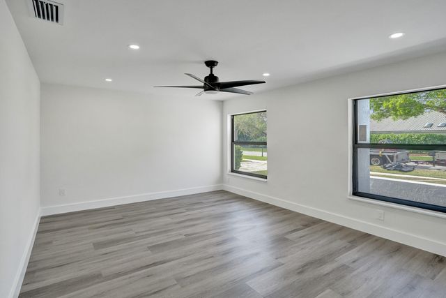 11049 Cloverleaf Circle, Boca Raton, FL 33428