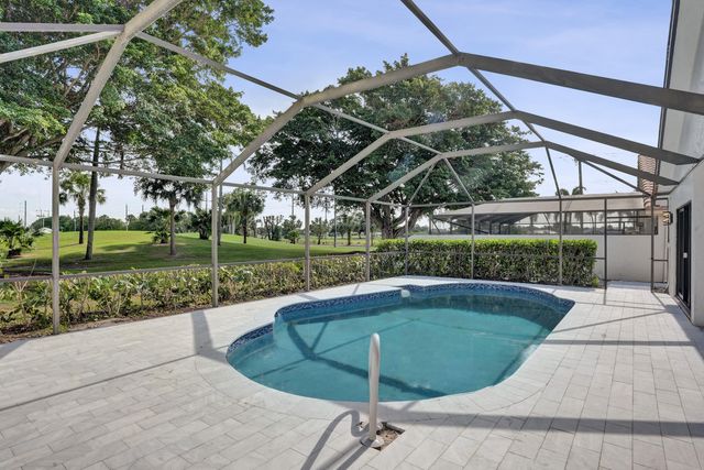 11049 Cloverleaf Circle, Boca Raton, FL 33428