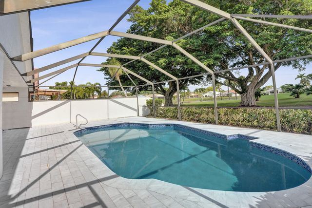 11049 Cloverleaf Circle, Boca Raton, FL 33428