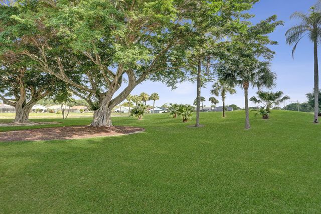 11049 Cloverleaf Circle, Boca Raton, FL 33428