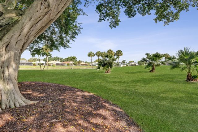 11049 Cloverleaf Circle, Boca Raton, FL 33428