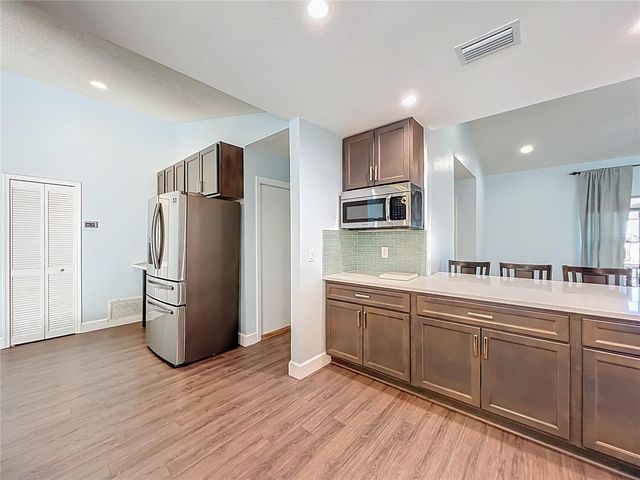 4637 CREEKVIEW LANE, Oviedo, FL 32765