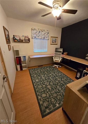 1576 Suzanne Circle, Belpre, OH 45714