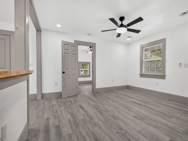 1520 E 51st Place N, Tulsa, OK 74126