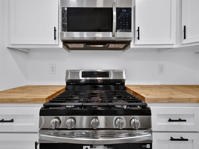 1520 E 51st Place N, Tulsa, OK 74126