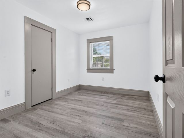 1520 E 51st Place N, Tulsa, OK 74126