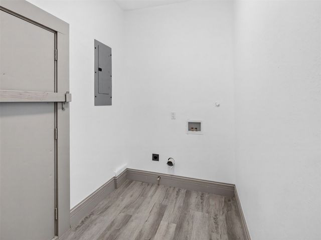 1520 E 51st Place N, Tulsa, OK 74126