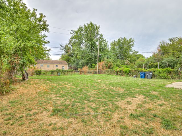 1520 E 51st Place N, Tulsa, OK 74126