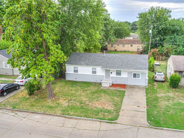 1520 E 51st Place N, Tulsa, OK 74126