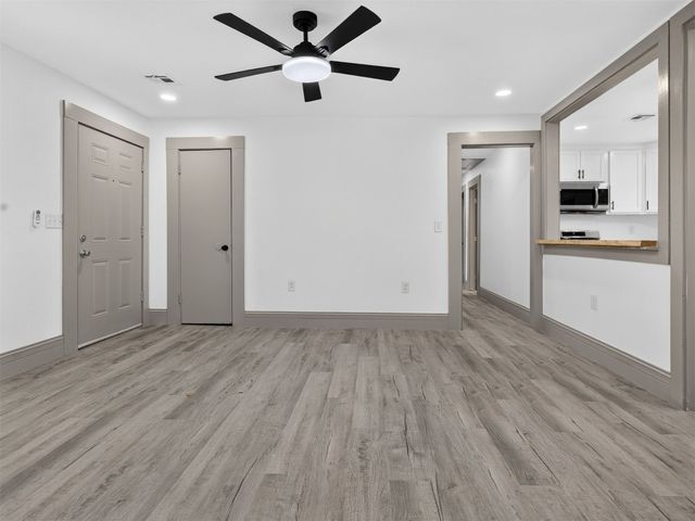 1520 E 51st Place N, Tulsa, OK 74126