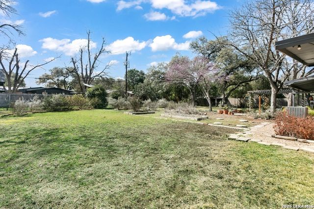 610 Cave, San Antonio, TX 78209
