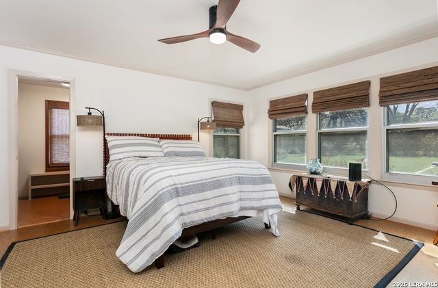 610 Cave, San Antonio, TX 78209