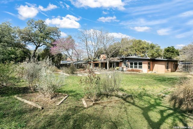 610 Cave, San Antonio, TX 78209
