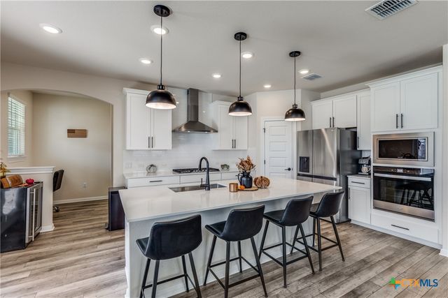 213 Sugar Cane Road, Buda, TX 78610