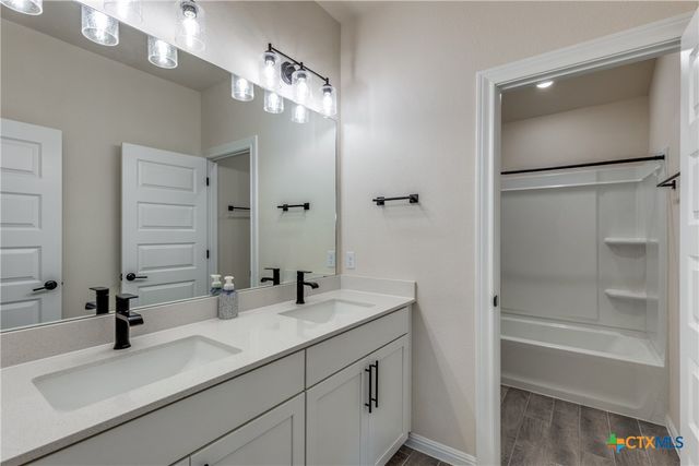 213 Sugar Cane Road, Buda, TX 78610
