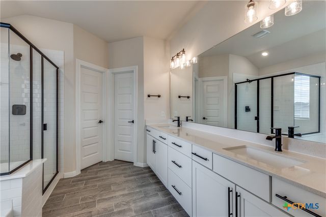 213 Sugar Cane Road, Buda, TX 78610