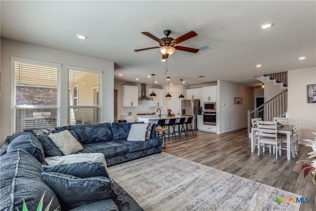 213 Sugar Cane Road, Buda, TX 78610