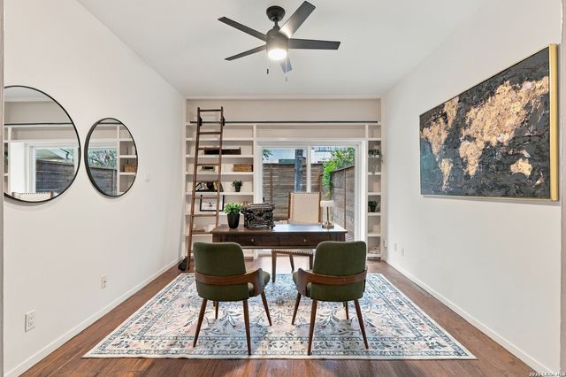 208 Grove Pl, Alamo Heights, TX 78209