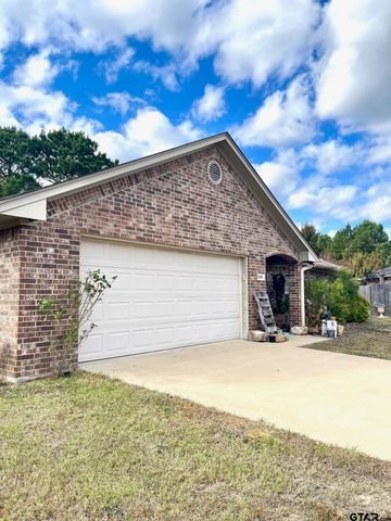 5440 Meadow West Ct., Flint, TX 75762