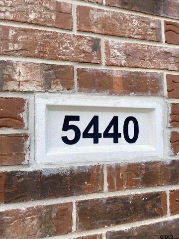5440 Meadow West Ct., Flint, TX 75762