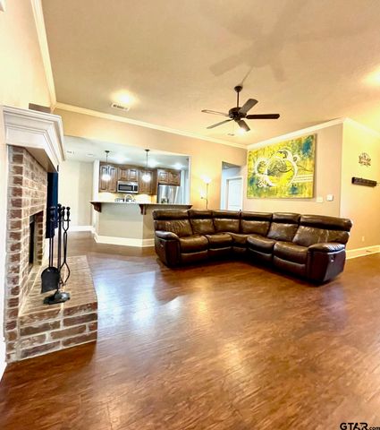 5440 Meadow West Ct., Flint, TX 75762