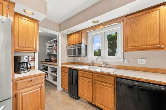 11 Highcrest Drive, Belmont, NH 03220
