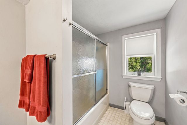 11 Highcrest Drive, Belmont, NH 03220