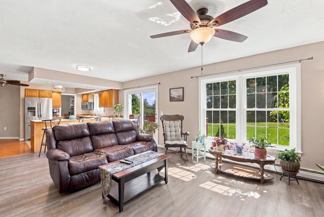 11 Highcrest Drive, Belmont, NH 03220