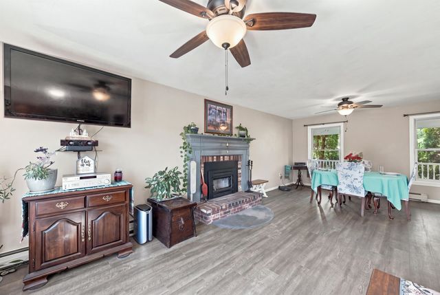 11 Highcrest Drive, Belmont, NH 03220