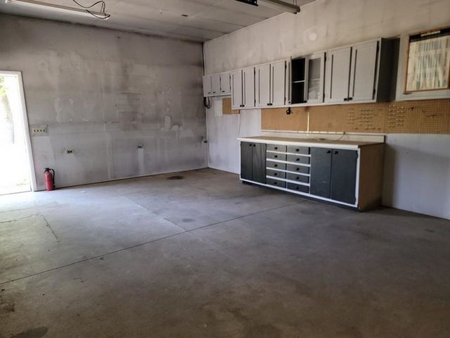 1694 Possum Track Road Road, Alger, MI 48610