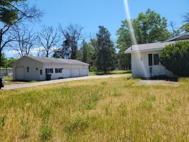 1694 Possum Track Road Road, Alger, MI 48610