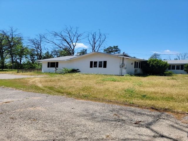 1694 Possum Track Road Road, Alger, MI 48610