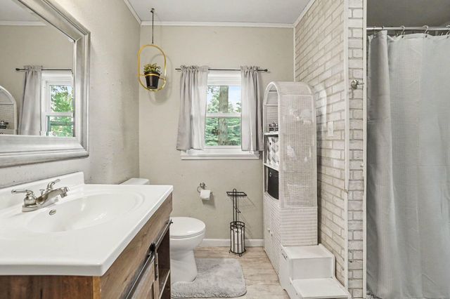 3428 S Comstock Avenue, Fremont, MI 49412