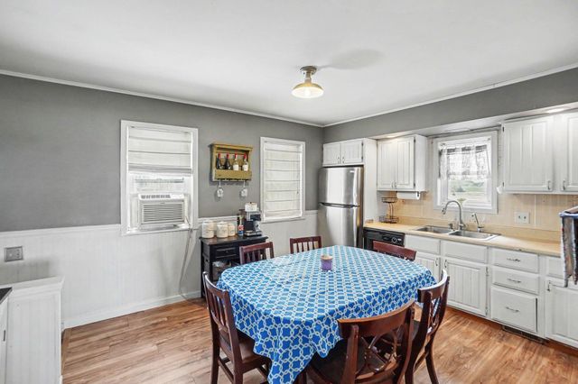 3428 S Comstock Avenue, Fremont, MI 49412