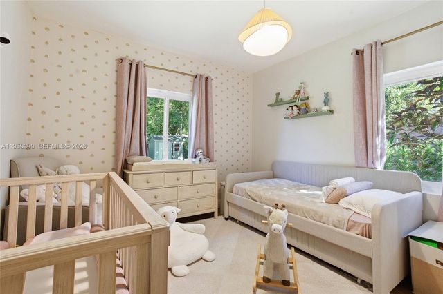 453 NE 89th St, El Portal, FL 33138