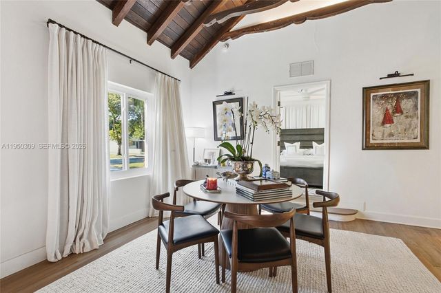 453 NE 89th St, El Portal, FL 33138