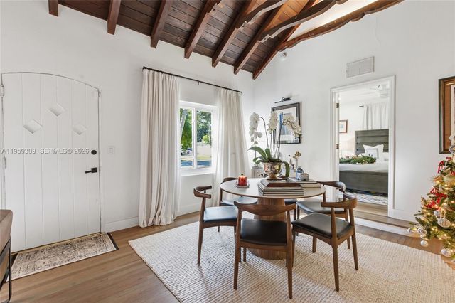 453 NE 89th St, El Portal, FL 33138