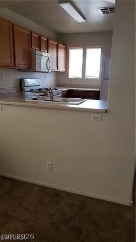 10384 Midseason Mist Street, Las Vegas, NV 89183