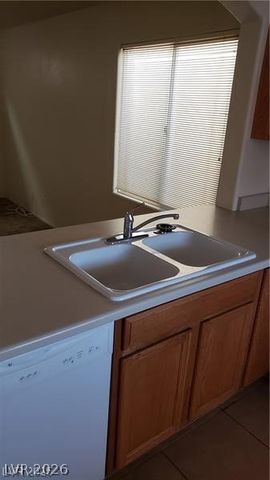 10384 Midseason Mist Street, Las Vegas, NV 89183