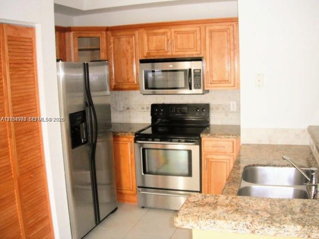 7200 NW 114th Avenue 307, Doral, FL 33178